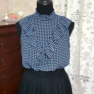 Who What Wear Sleeveless Top